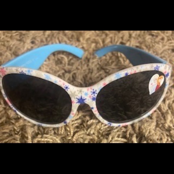Frozen Sunglasses (set of 3 w/Frozen glasses case): $12 (for all) - Picture 13 of 15
